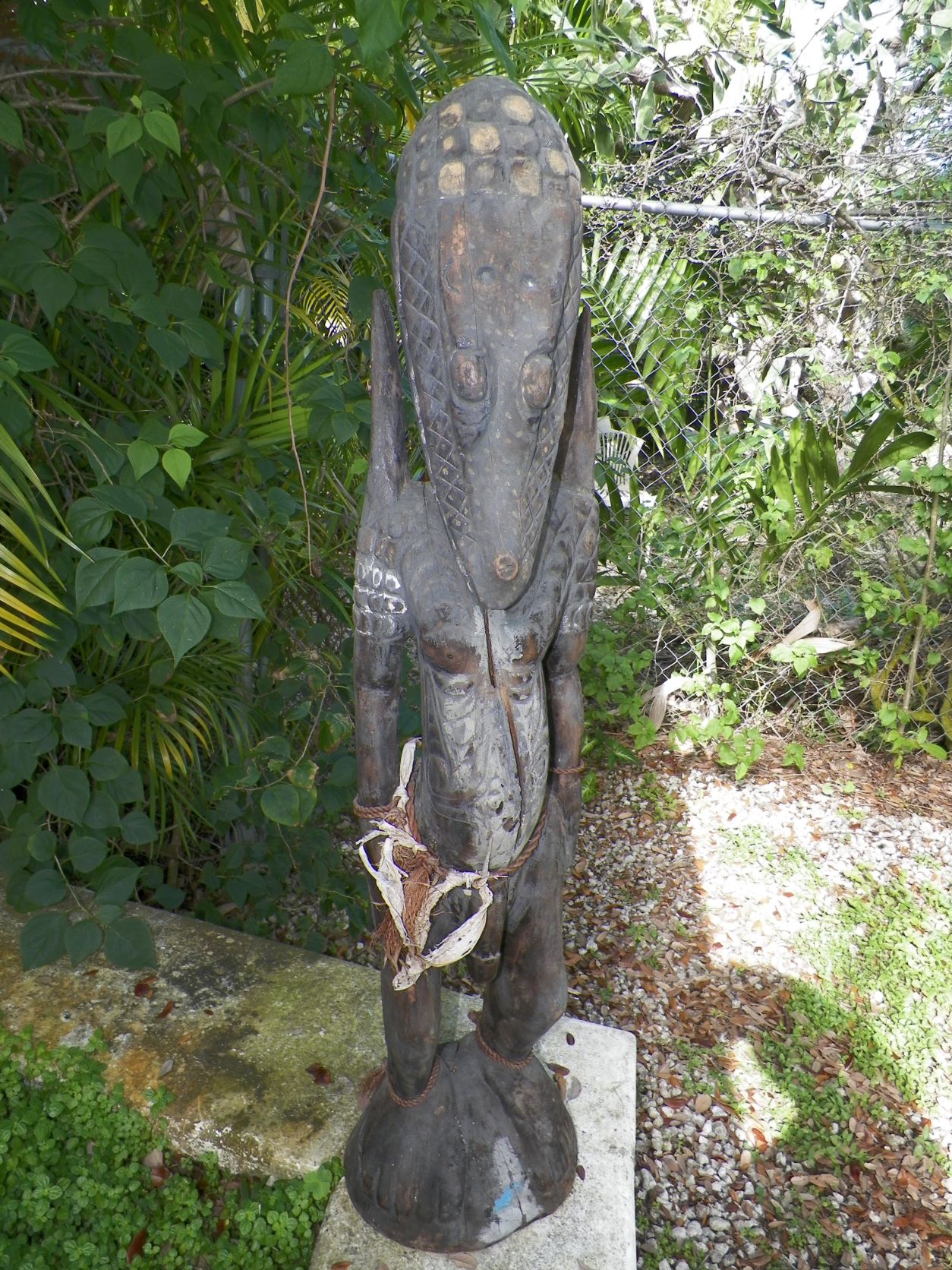ART CARVED AFRICAN CROCODILE MAN STATUE 6AA.JPG