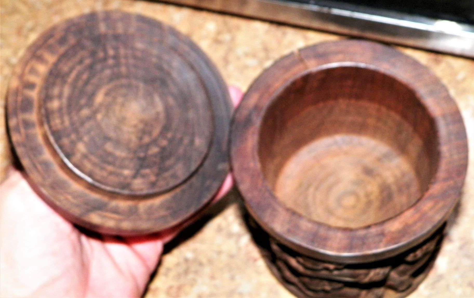 ART CARVED AFRICAN JAR WOOD CARVED TOBACCO 5AA.JPG