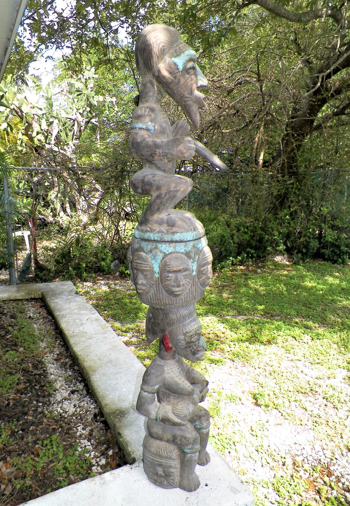 ART CARVED AFRICAN STATUES PAIR OF 2 6AAA.JPG