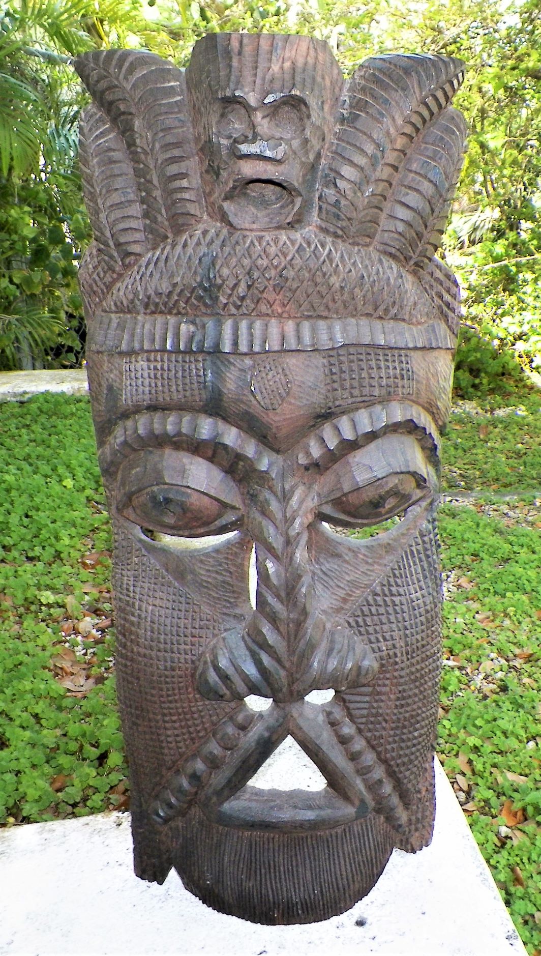 ART CARVED MASK TIKI 1AA.JPG