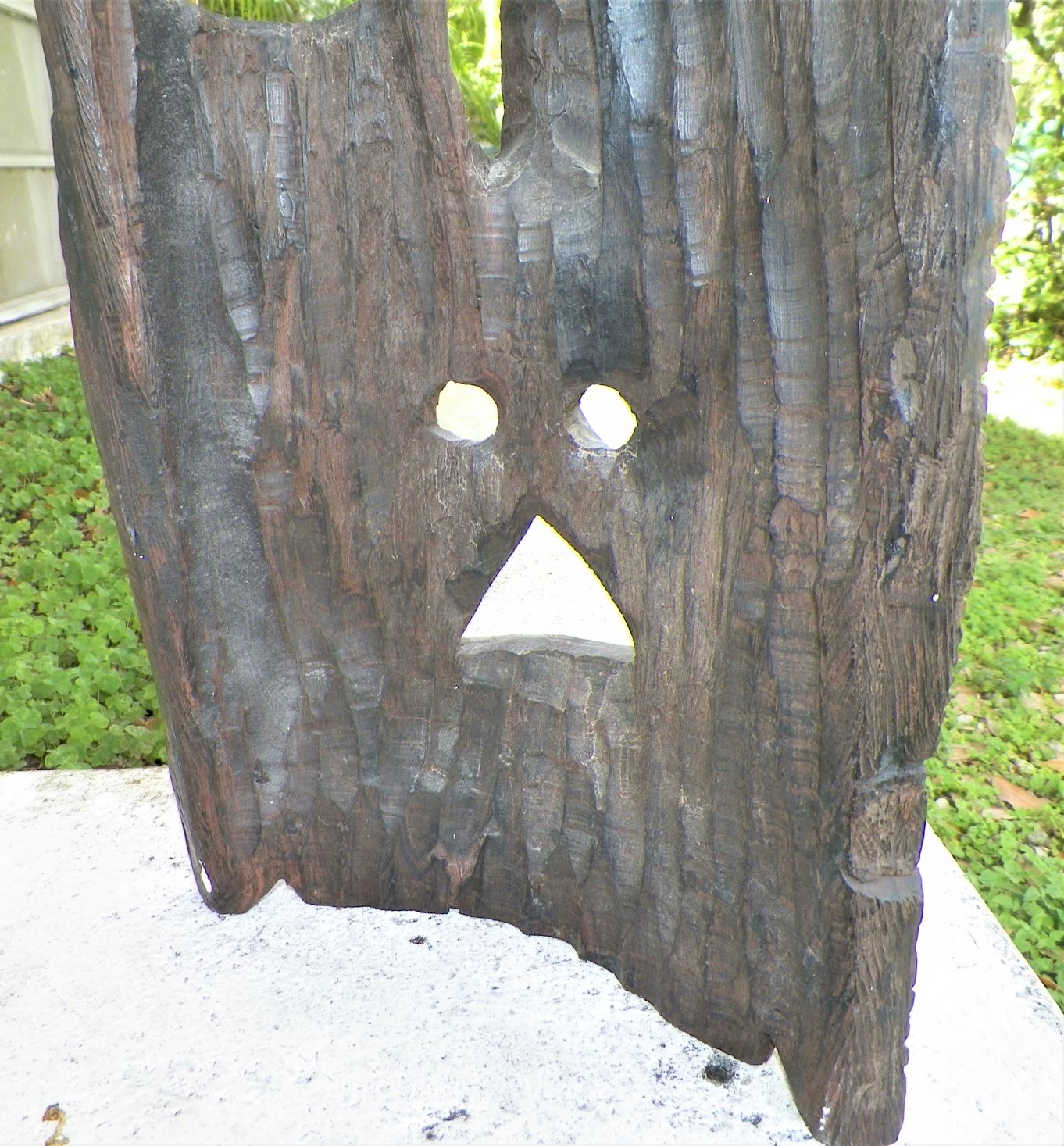 ART CARVED MASK TIKI 4AAA.JPG