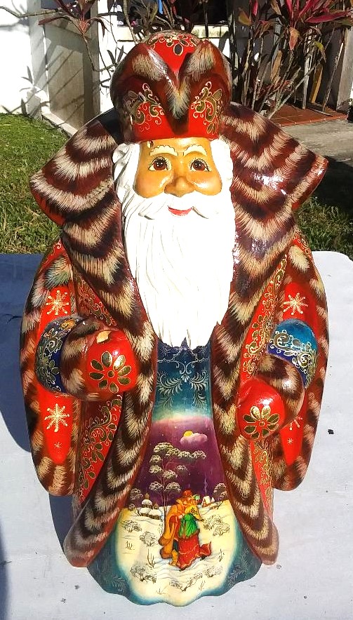 ART CARVED SATA CLAUS RUSSIAN 1AA.jpg
