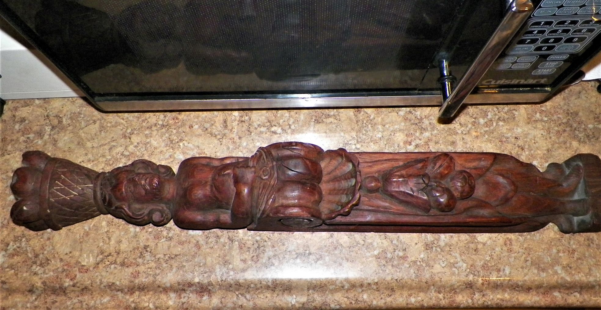 ART CARVED SCONCE FIGURE COCONUTS ON HEAD 1A_AA.JPG