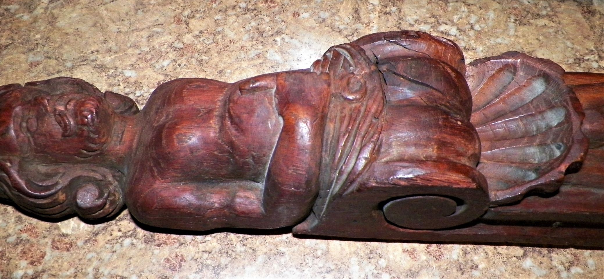 ART CARVED SCONCE FIGURE COCONUTS ON HEAD 1A_AAA.JPG