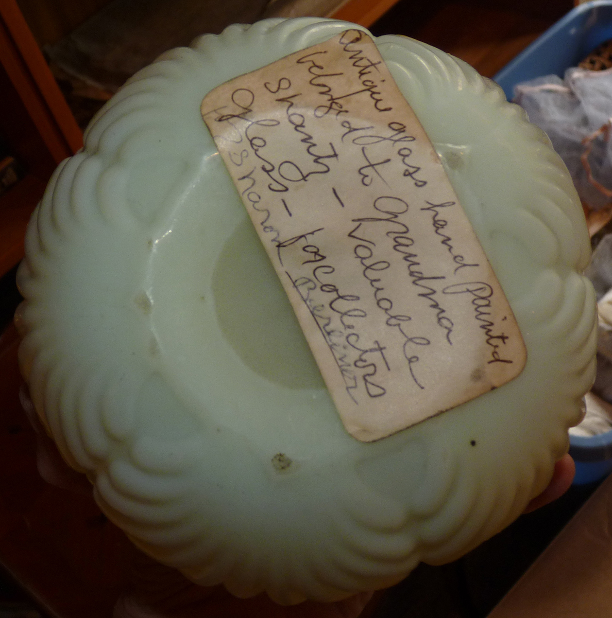 Art glass vase C mail.jpg