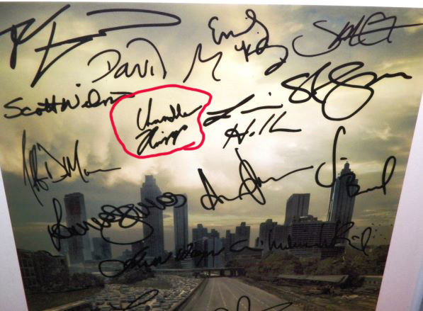 ART PHOTO WALKING DEAD CAST SIGNED PHOTOGRAPH 3AA.JPG