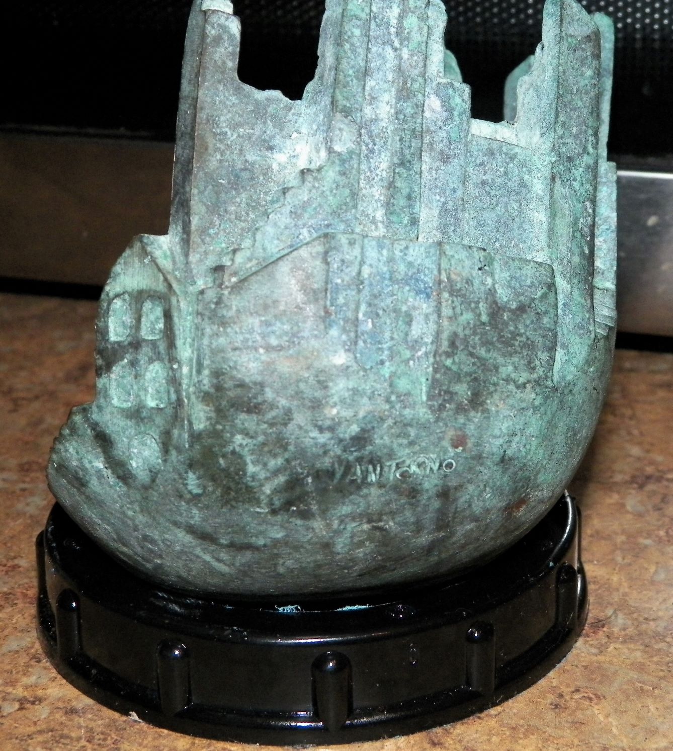 ART SCULPTURE BRONZE NEW YORK CITY SKYLINE BY YANTORNO 8AAZZ.JPG
