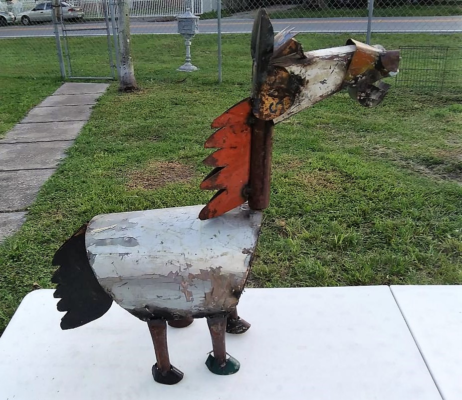 ART SCULPTURE HORSE METAL 1A.jpg