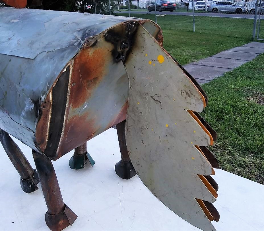ART SCULPTURE HORSE METAL 3A_AA.jpg
