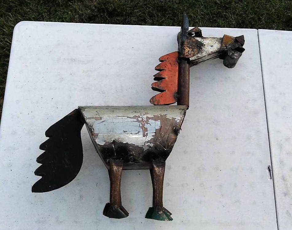 ART SCULPTURE HORSE METAL 5AA.jpg