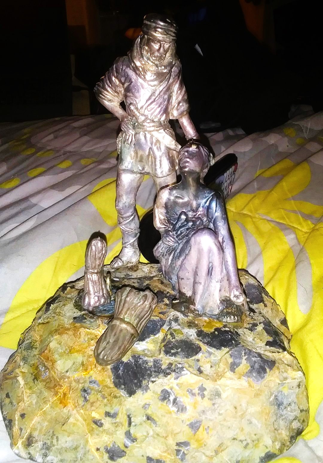 ART SCULPTURE SILVER FIGURES WITH WHEAT 1AA.jpg