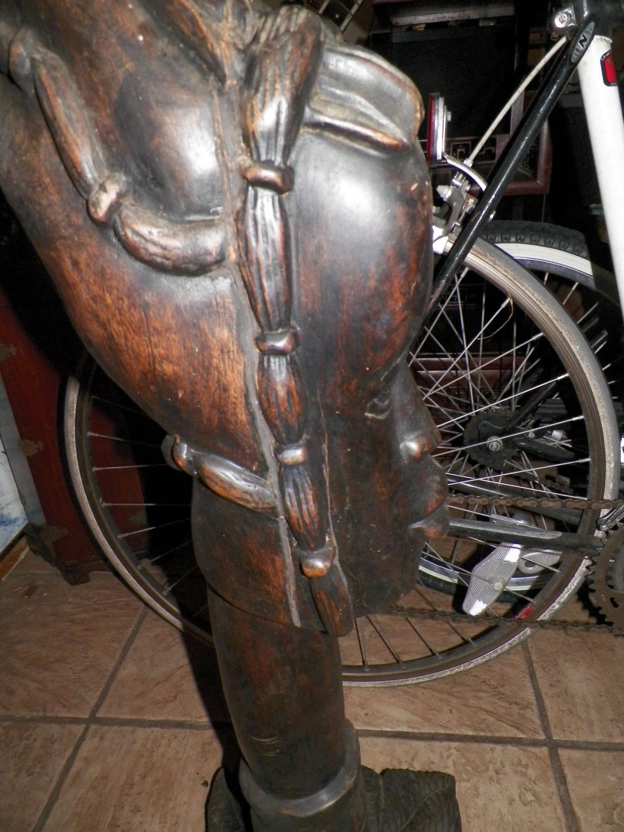 ART STATUE AFRICAN HEAD 1AA_AC.JPG