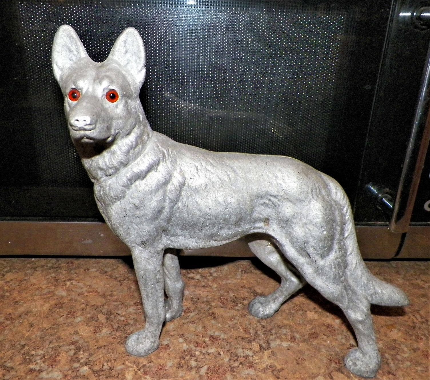 ART STATUE ALUMINUM DOG WITH GLASS EYES 1A_AXX.jpg
