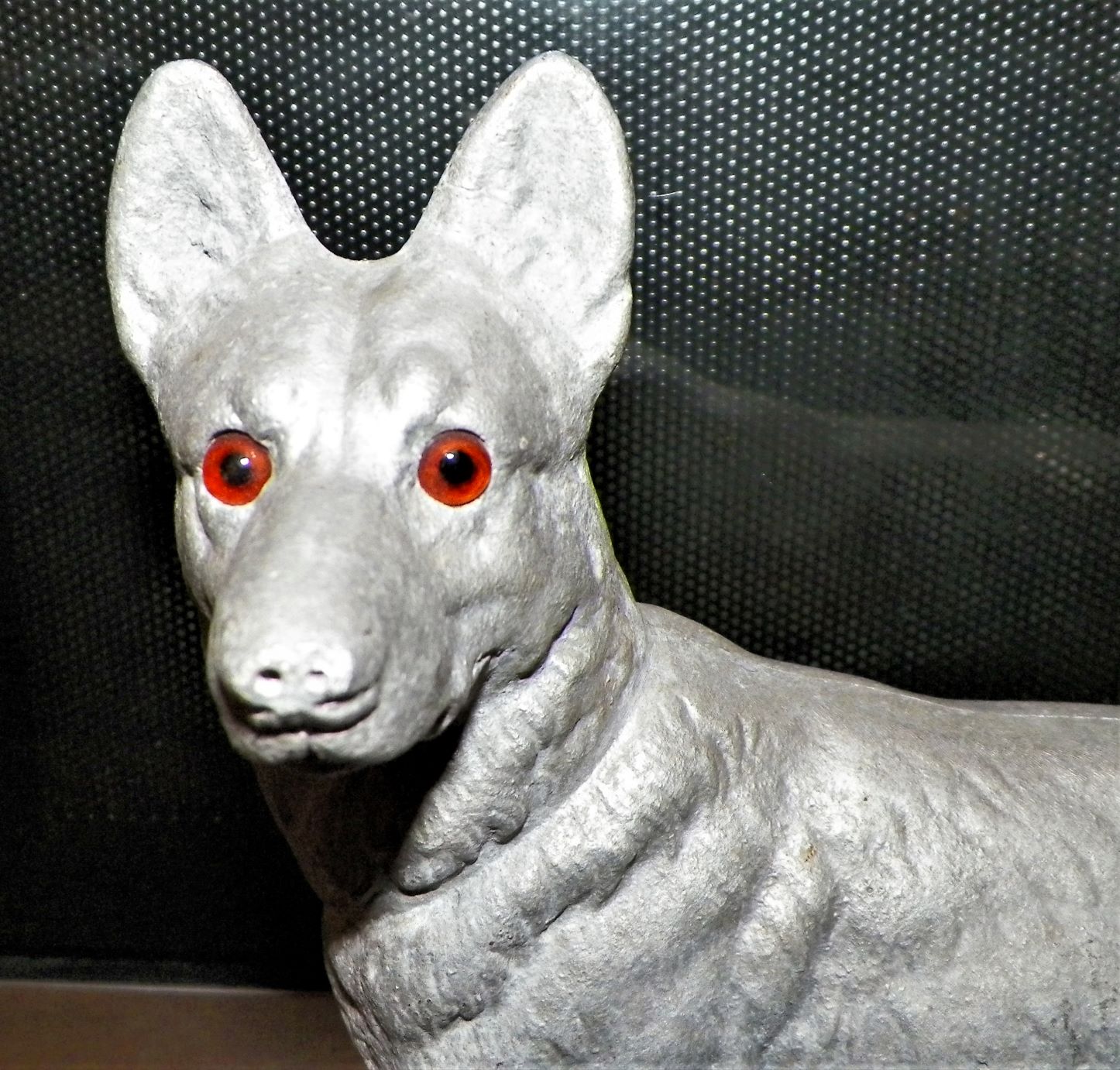 ART STATUE ALUMINUM DOG WITH GLASS EYES 2AAXX.jpg