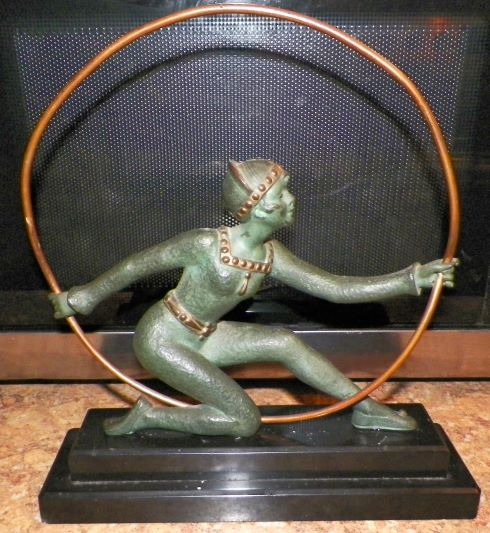 ART STATUE ART DECO BRONZE LADY WITH RING 1AA.JPG
