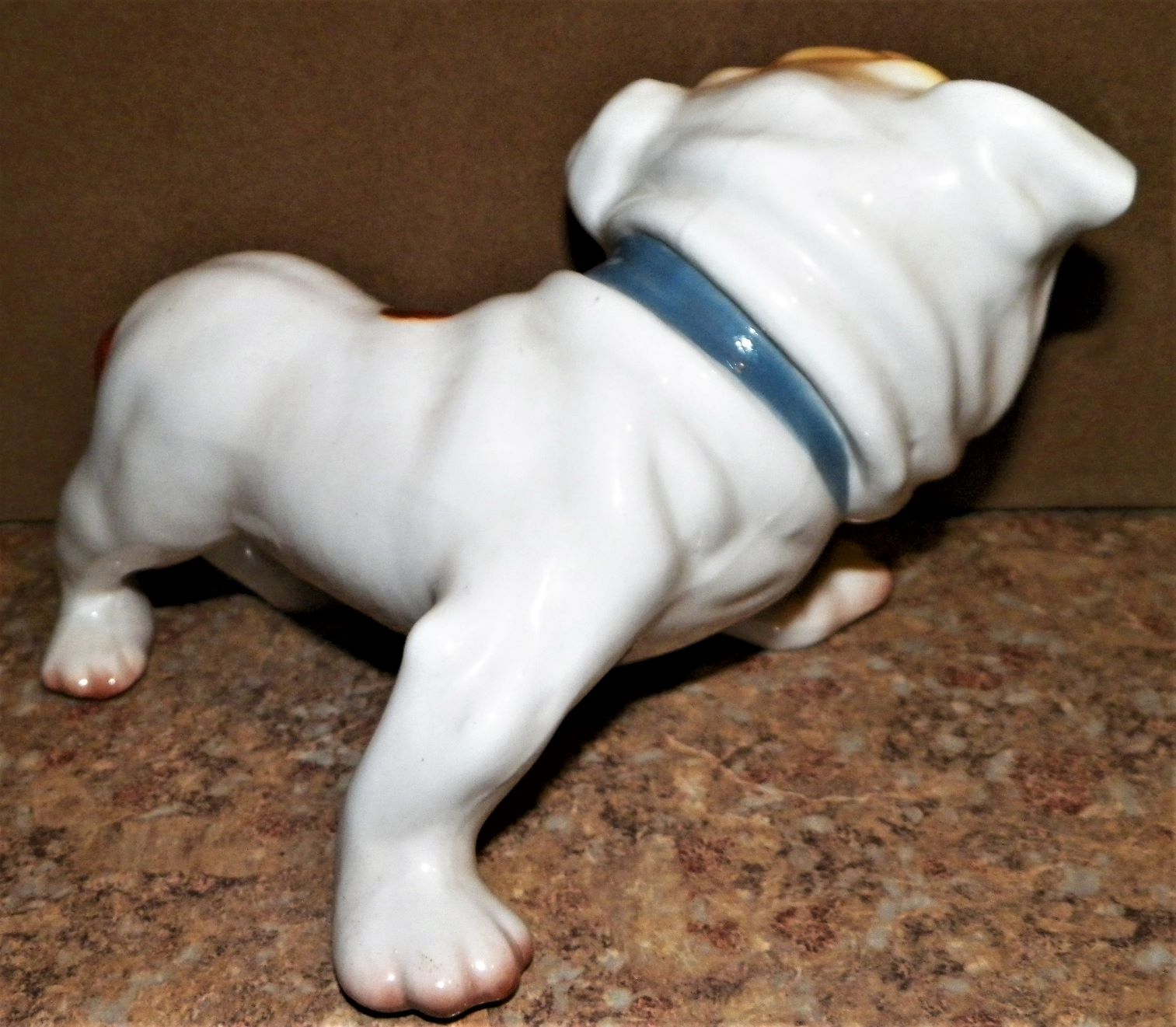 ART STATUE DOG BULL DOG 3AA.JPG