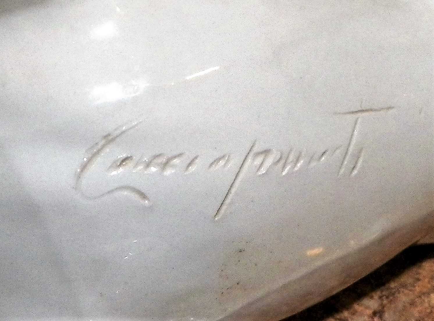 ART STATUE DOG BULL DOG 5AA.JPG