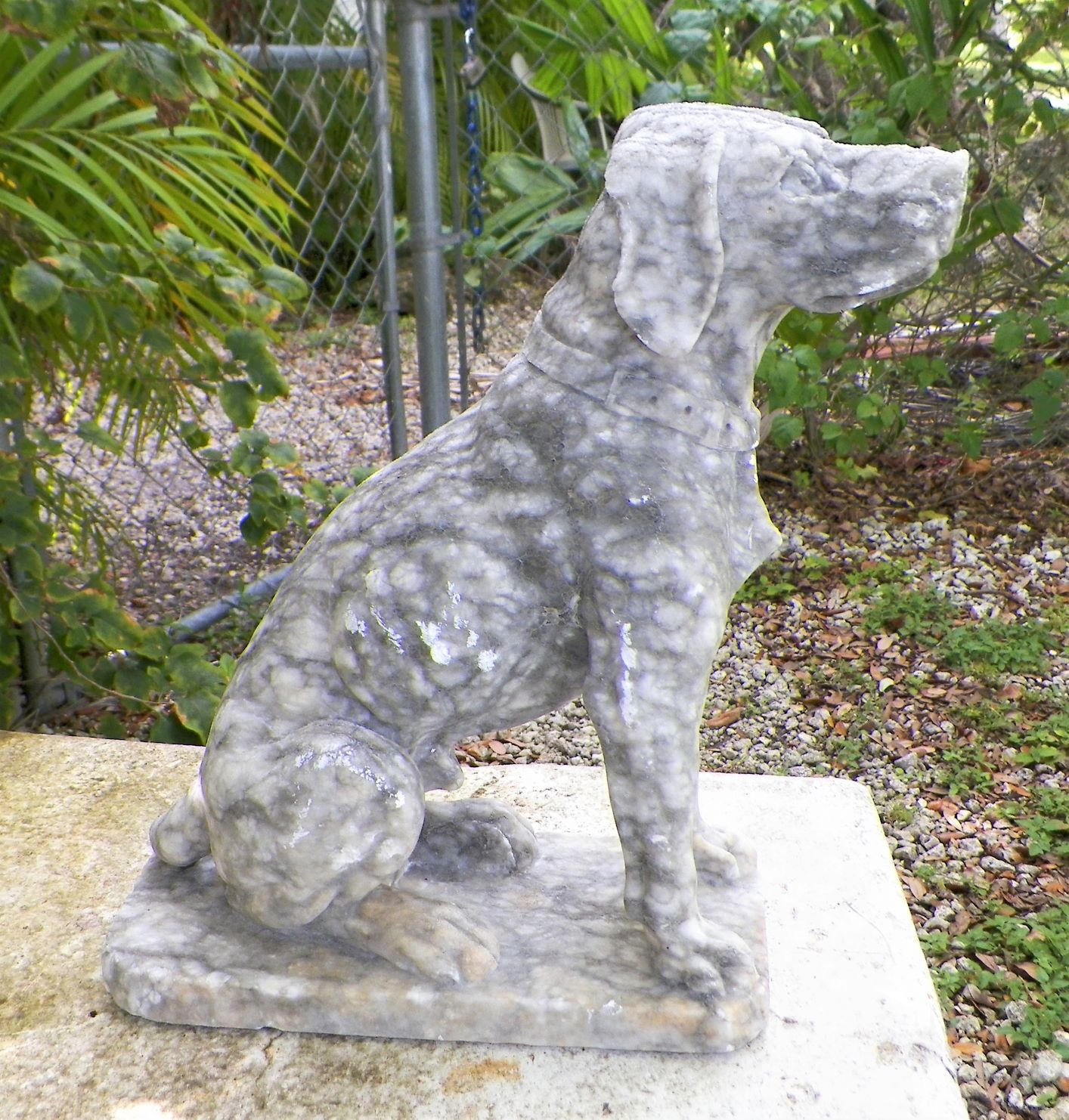 ART STATUE DOG STONE 1AA.JPG