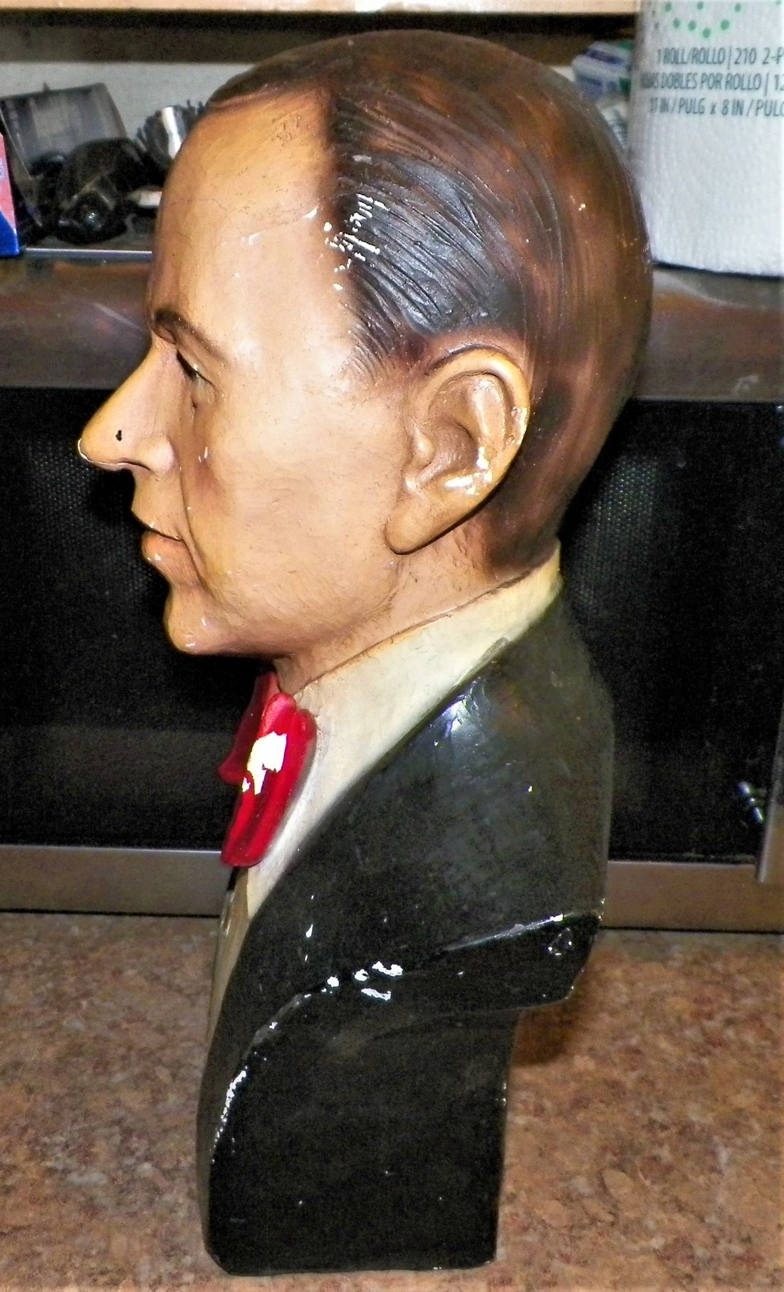 ART STATUE FRANK SINATRA 3AA.JPG
