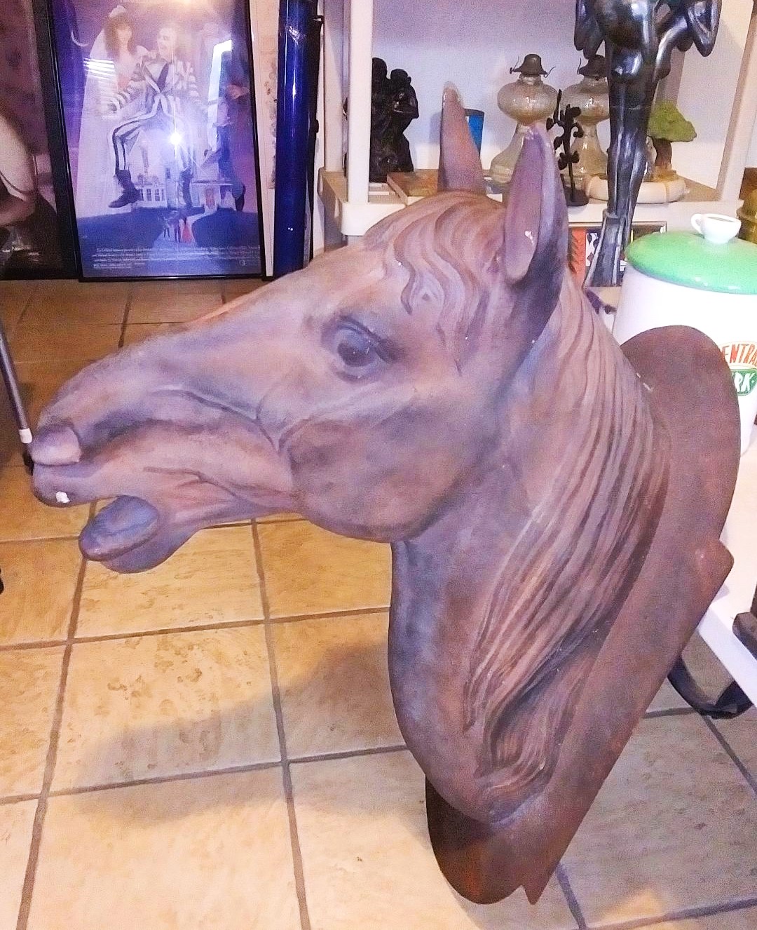 ART STATUE HORSE HEAD 3AA.jpg