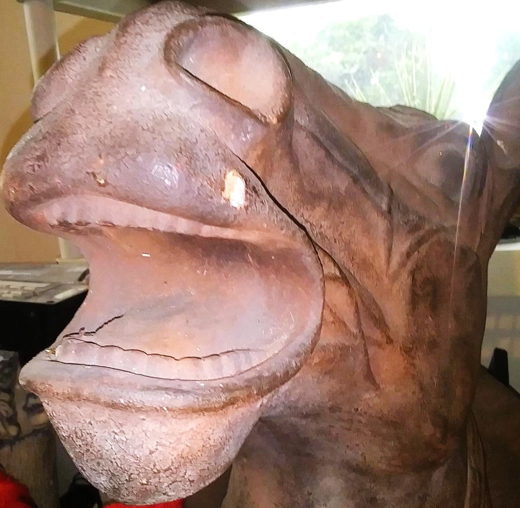 ART STATUE HORSE HEAD 6AA.jpg