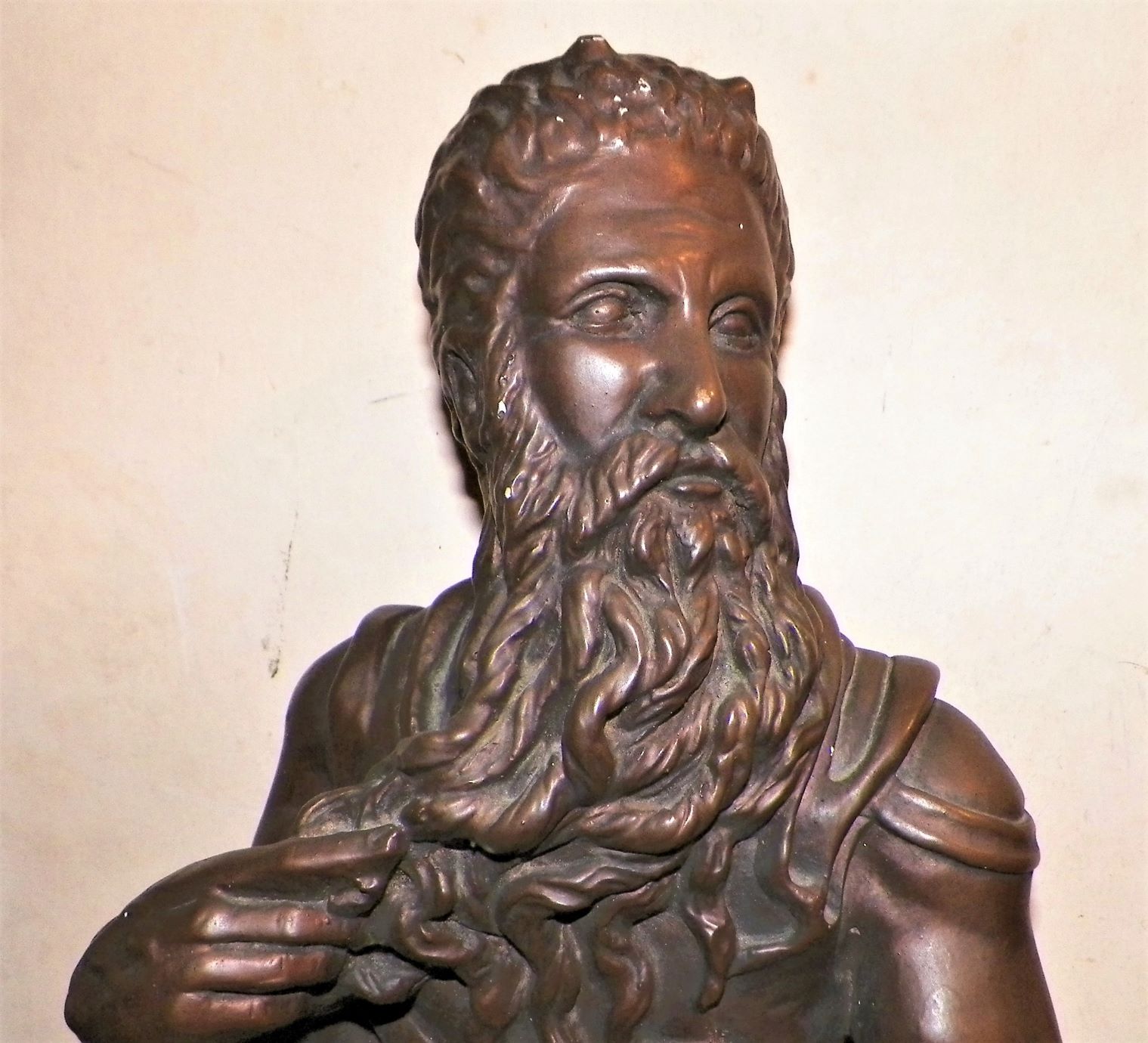 ART STATUE MOSES WITH HORNS MARWAL 2AA.JPG