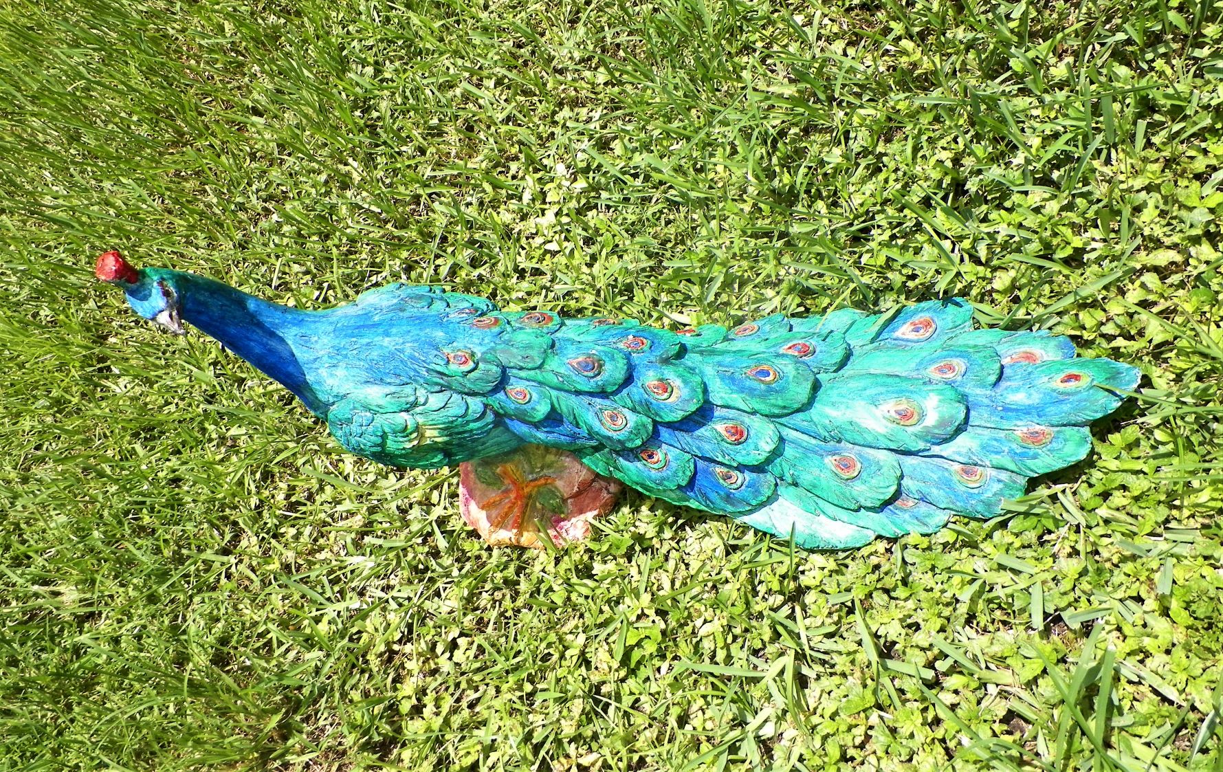 ART STATUE PEACOCK 2AA.JPG