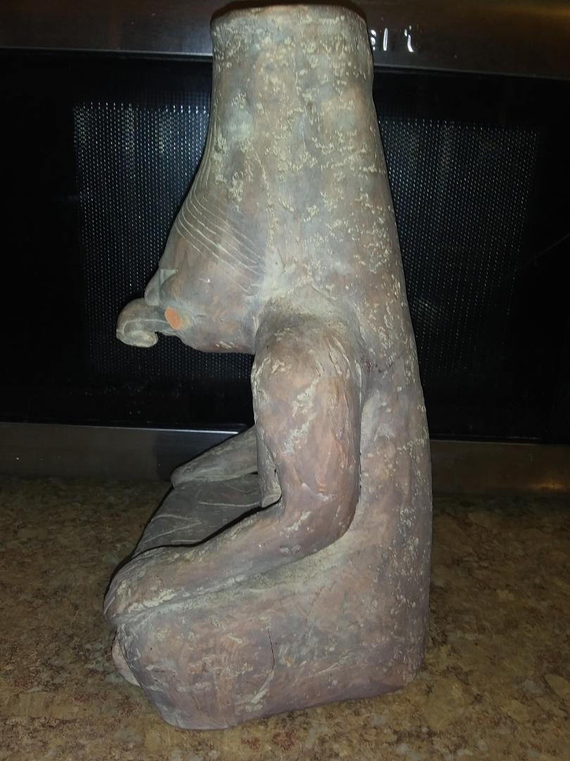 ART STATUE PRIMITIVE S AMERICAN SITTING 2AA.jpg