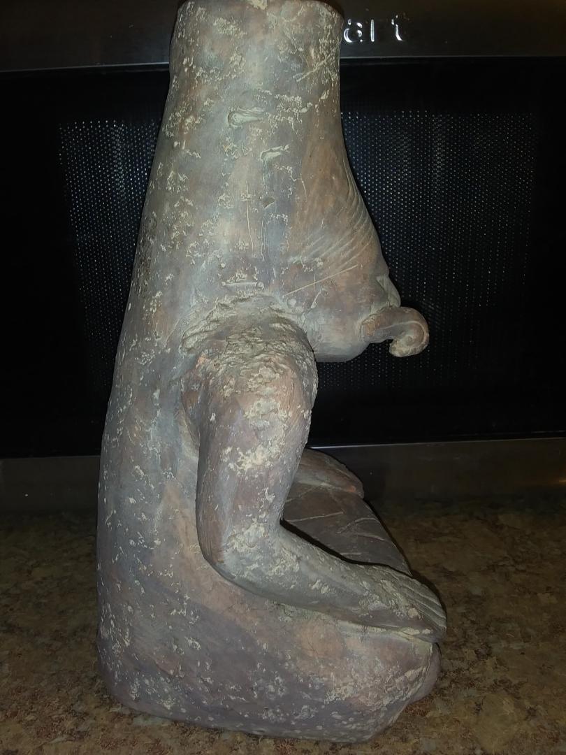 ART STATUE PRIMITIVE S AMERICAN SITTING 3AA.jpg