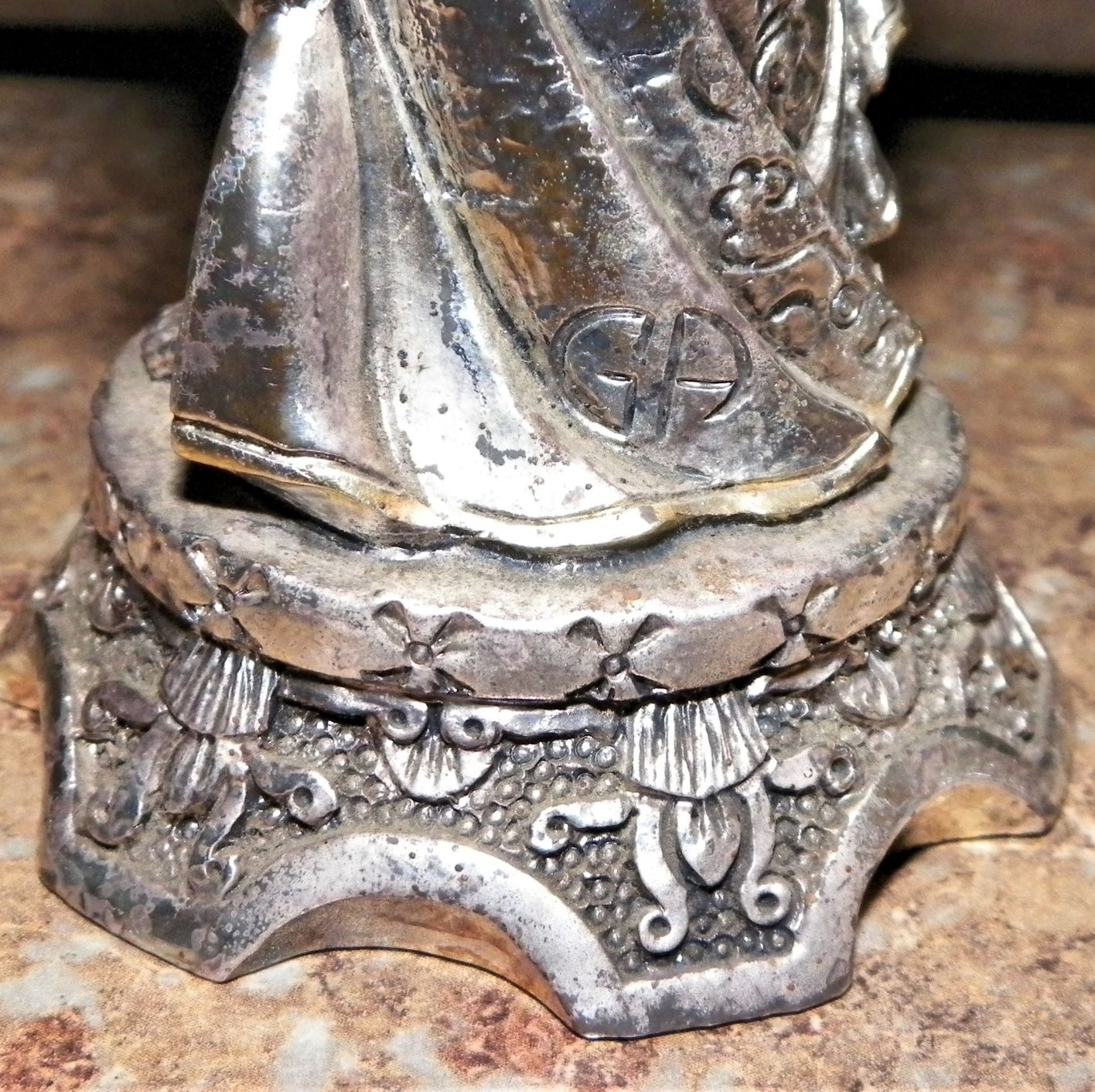 ART STATUE SILVER & GOLD ORIENTAL FIGURES 4AA.JPG