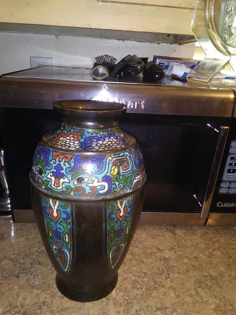 ART VASE BRONZE CHINESE 2AAA.jpg