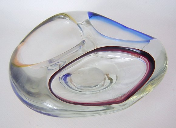 ArtGlassMidcentury3partBowlWaroftheWorldsLens-b.jpg