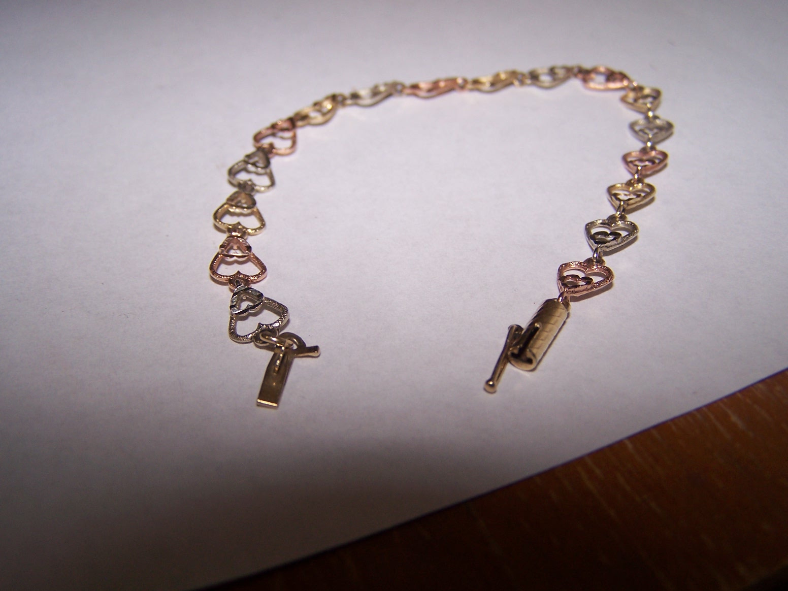 Bracelet Marked 14K NGL. Antiques Board