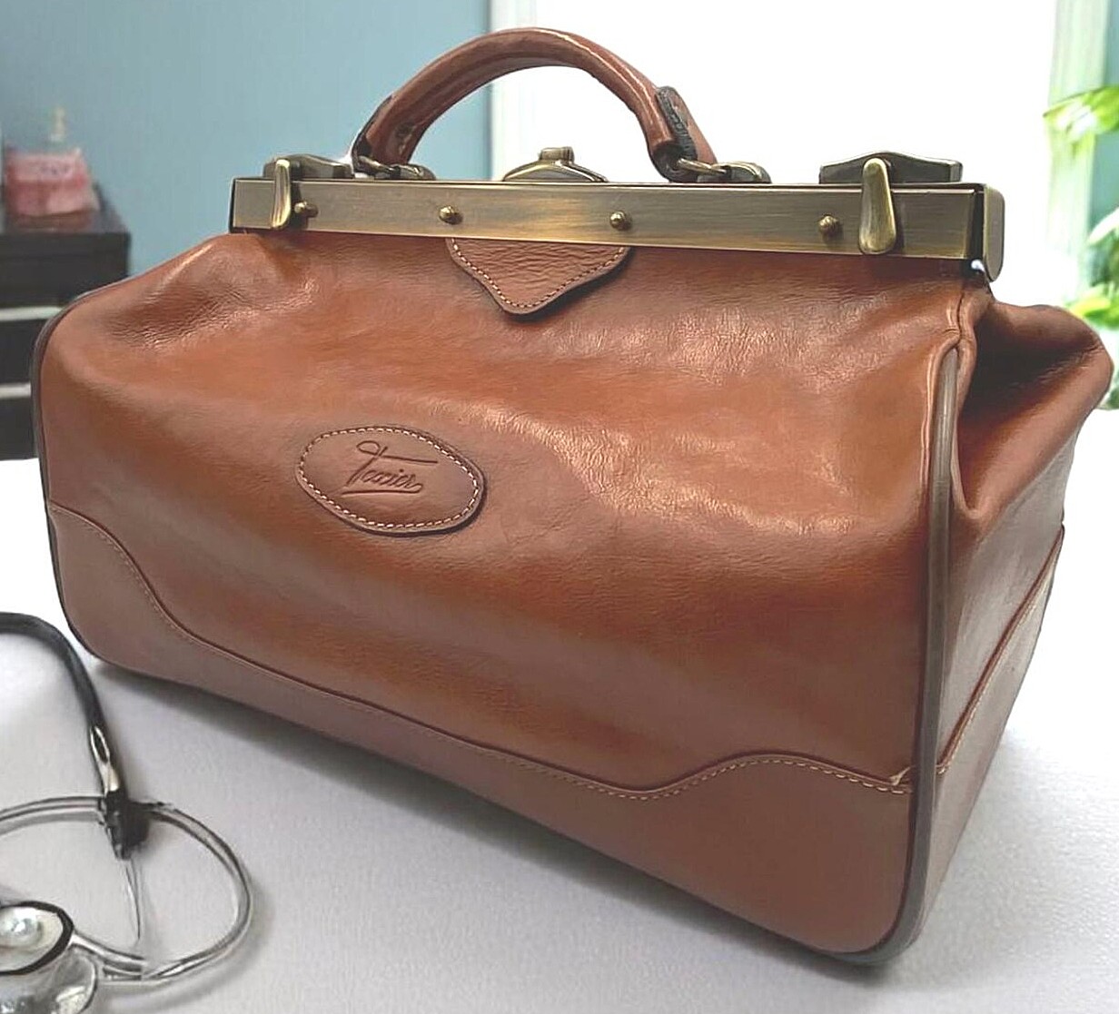 BAG.jpg