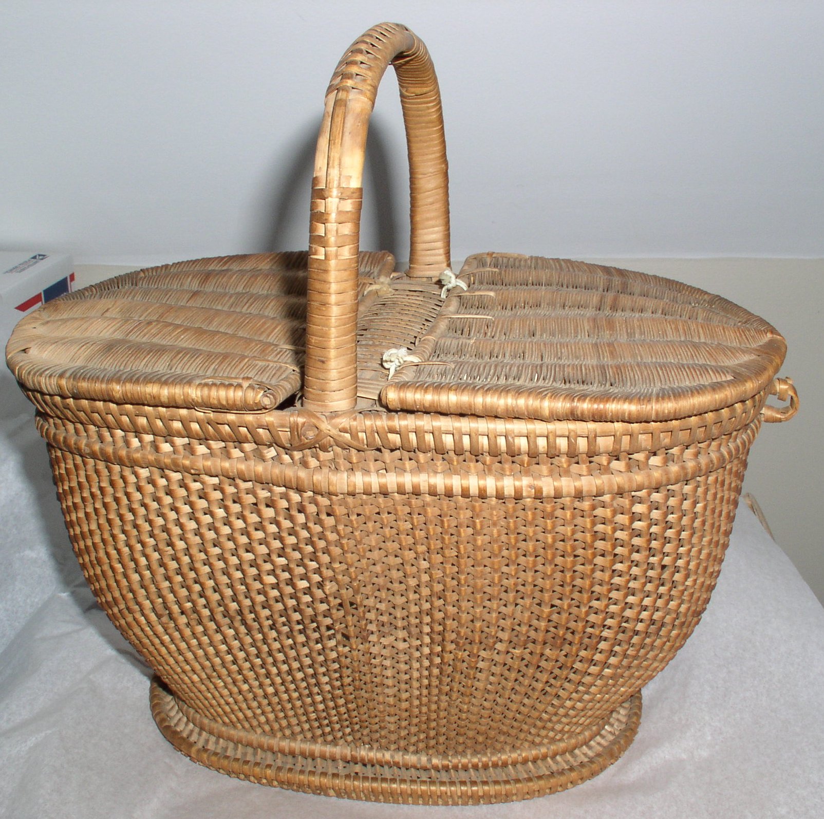 Help to ID old basket Antiques Board