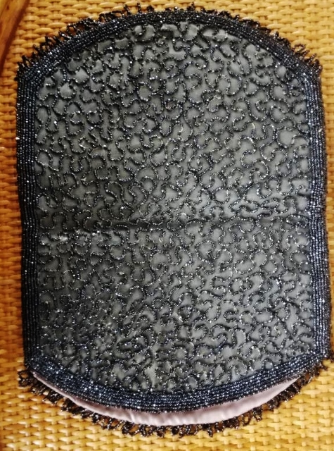 Beaded Gunmetal Purse 2.jpg