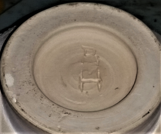 bh blue pottery mark.png