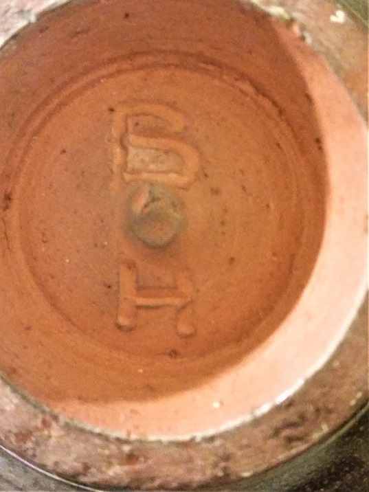 bh pottery mark.jpg