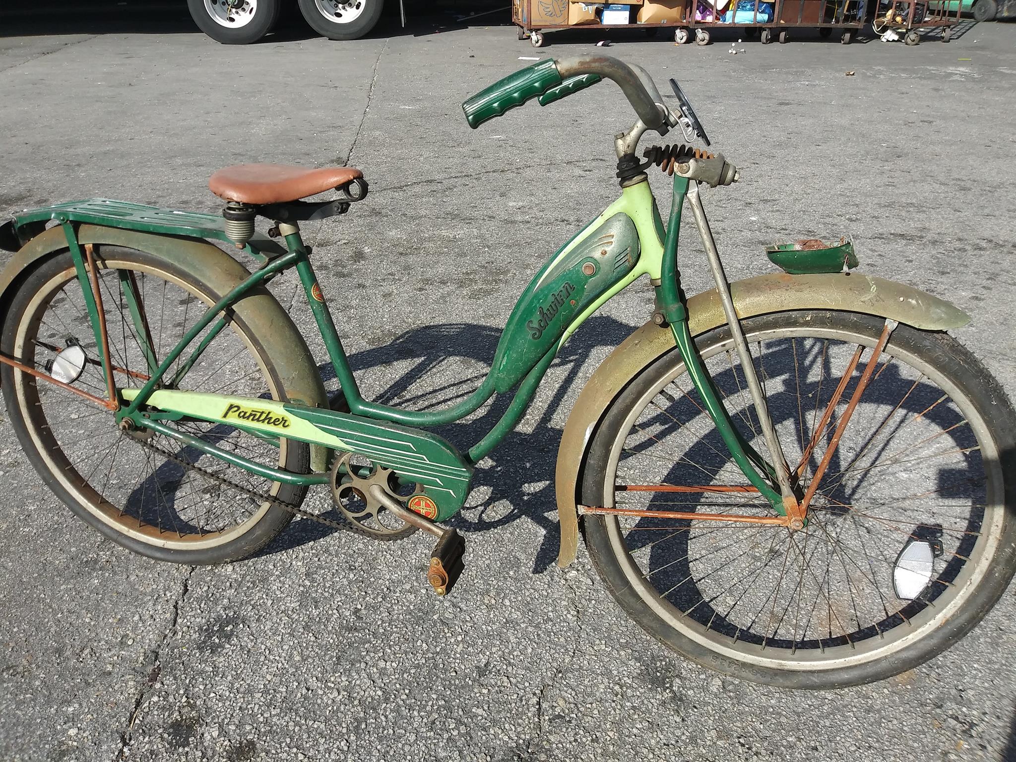 BICYCLE SCHWINN PANTHER 1AA.jpg