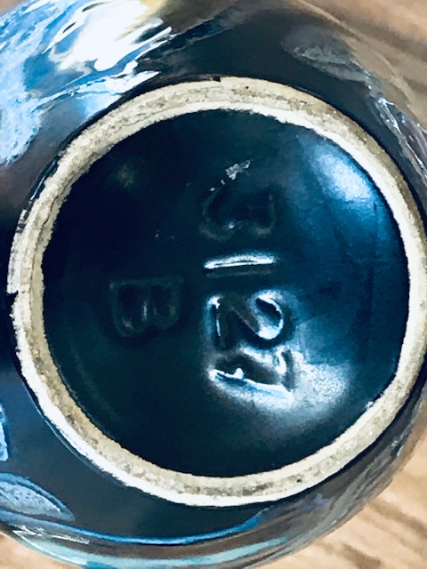 Black Vase 4.jpg