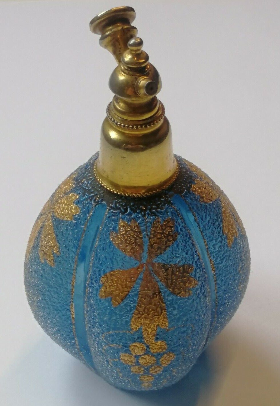 BLUE ATOMIZER BOTTLE 3.jpg