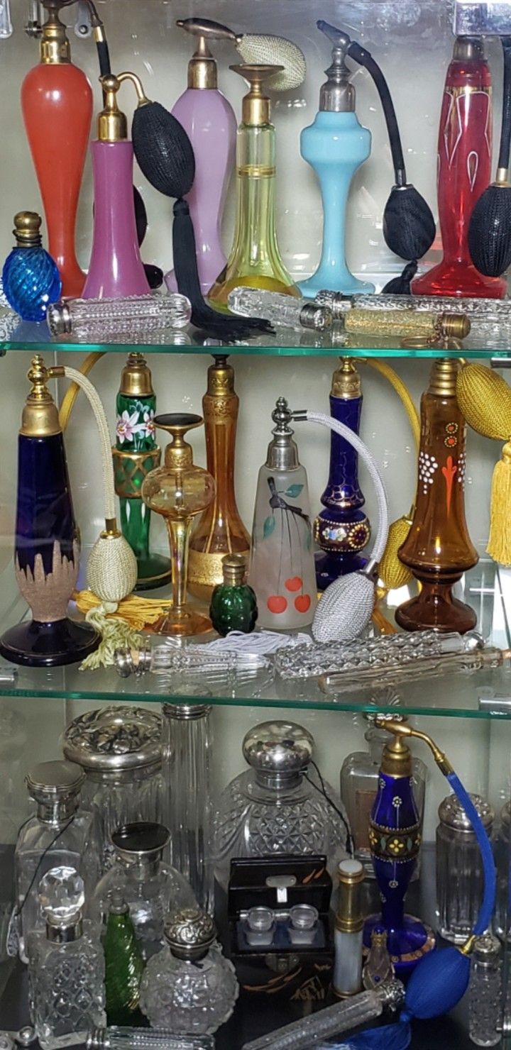 BLUE ATOMIZER BOTTLE 7.jpg