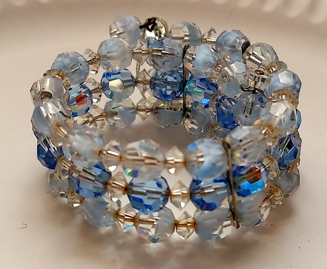 blue cuff givre.jpg