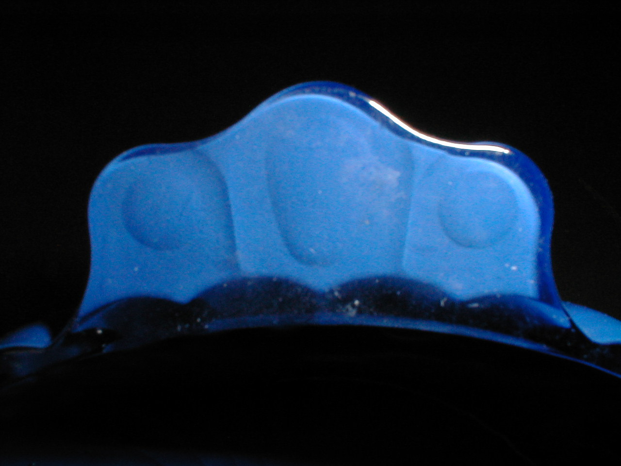 blue depression glass fired on tab handled berry sering bowl november 26 2019 016.JPG