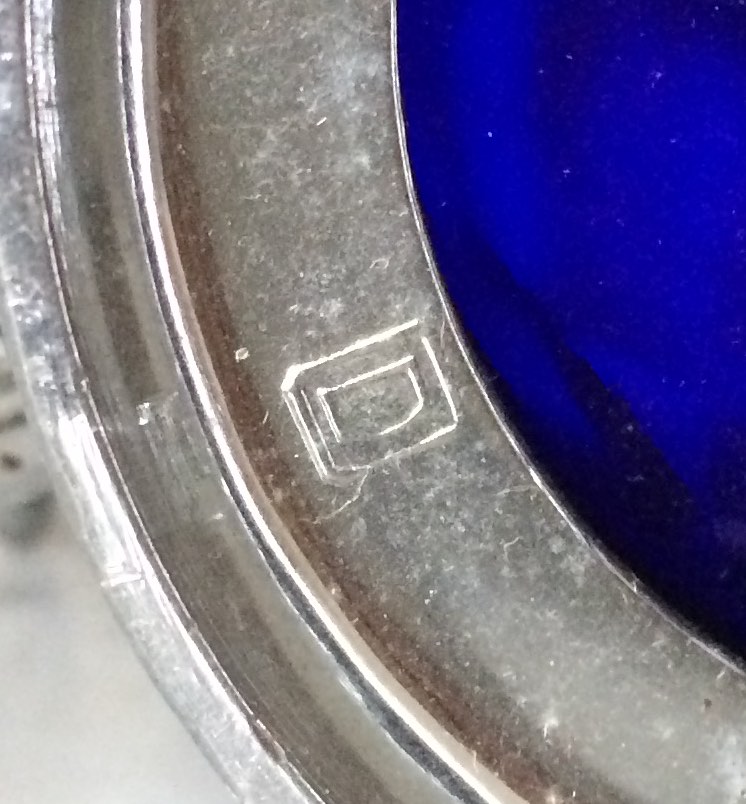 blue mug mark.jpg
