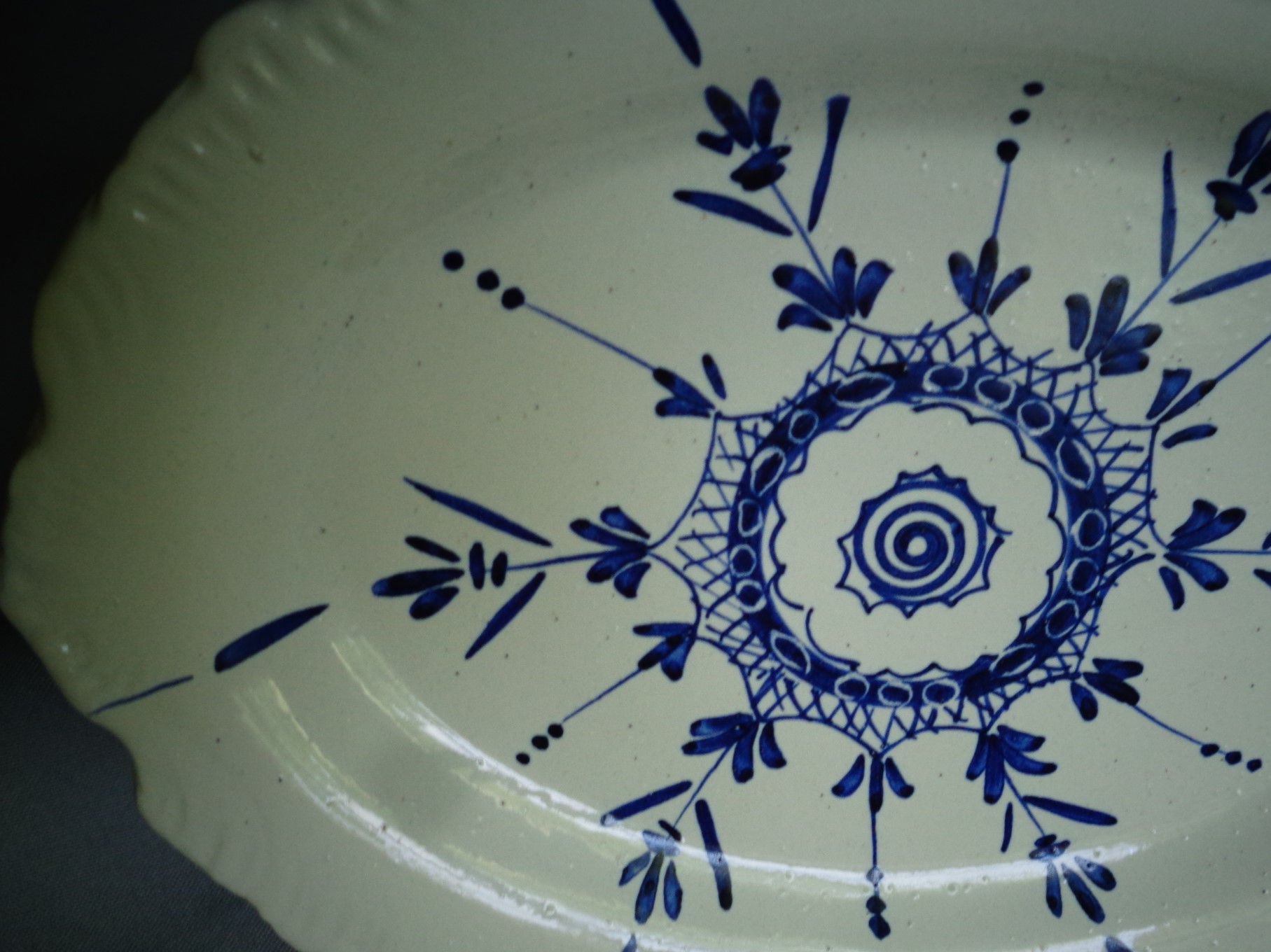 blue on white 006.JPG