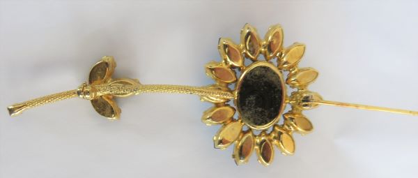 blue sunflower pin 3.JPG