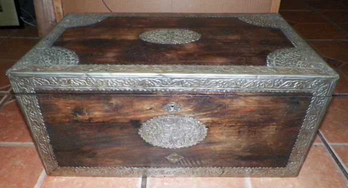 BOX WOOD & METAL TRIM 1AA.JPG