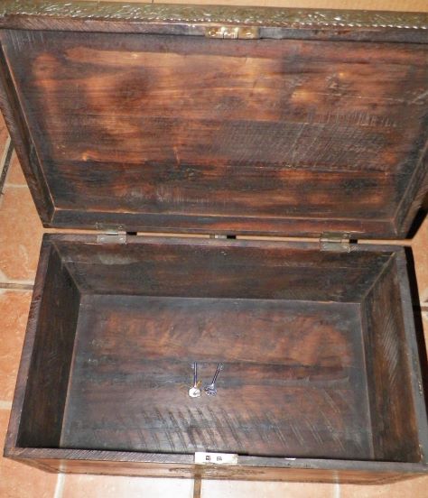 BOX WOOD & METAL TRIM 8AA.JPG