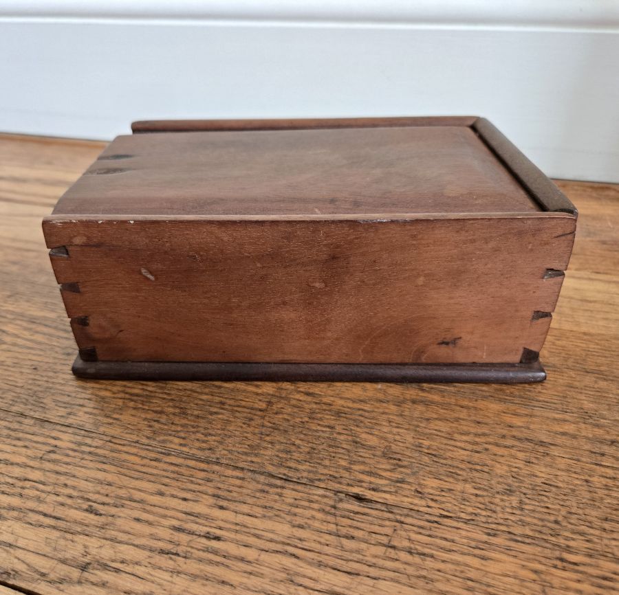 box2.jpg